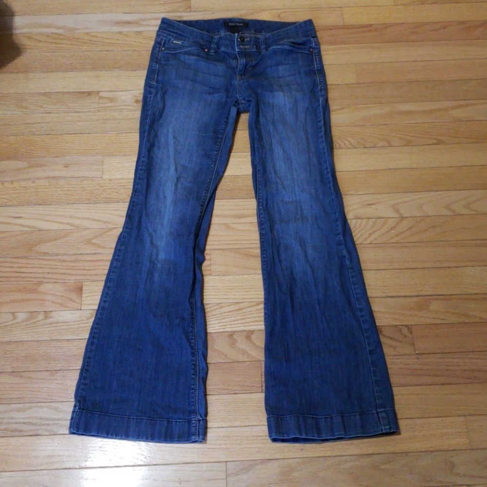 Wide leg trousers